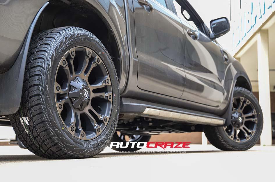 FORD-RANGER-VAPOR-BLACK-MACHINED-WITH-DARK-TINT